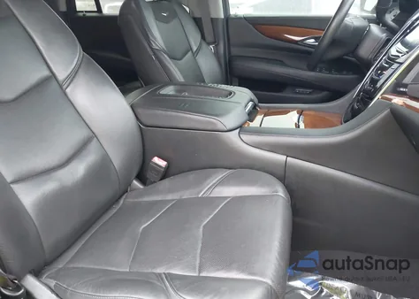 2017 Cadillac Escalade Luxury z USA, uszkodzony, nr VIN 1GYS3BKJ0HR310264